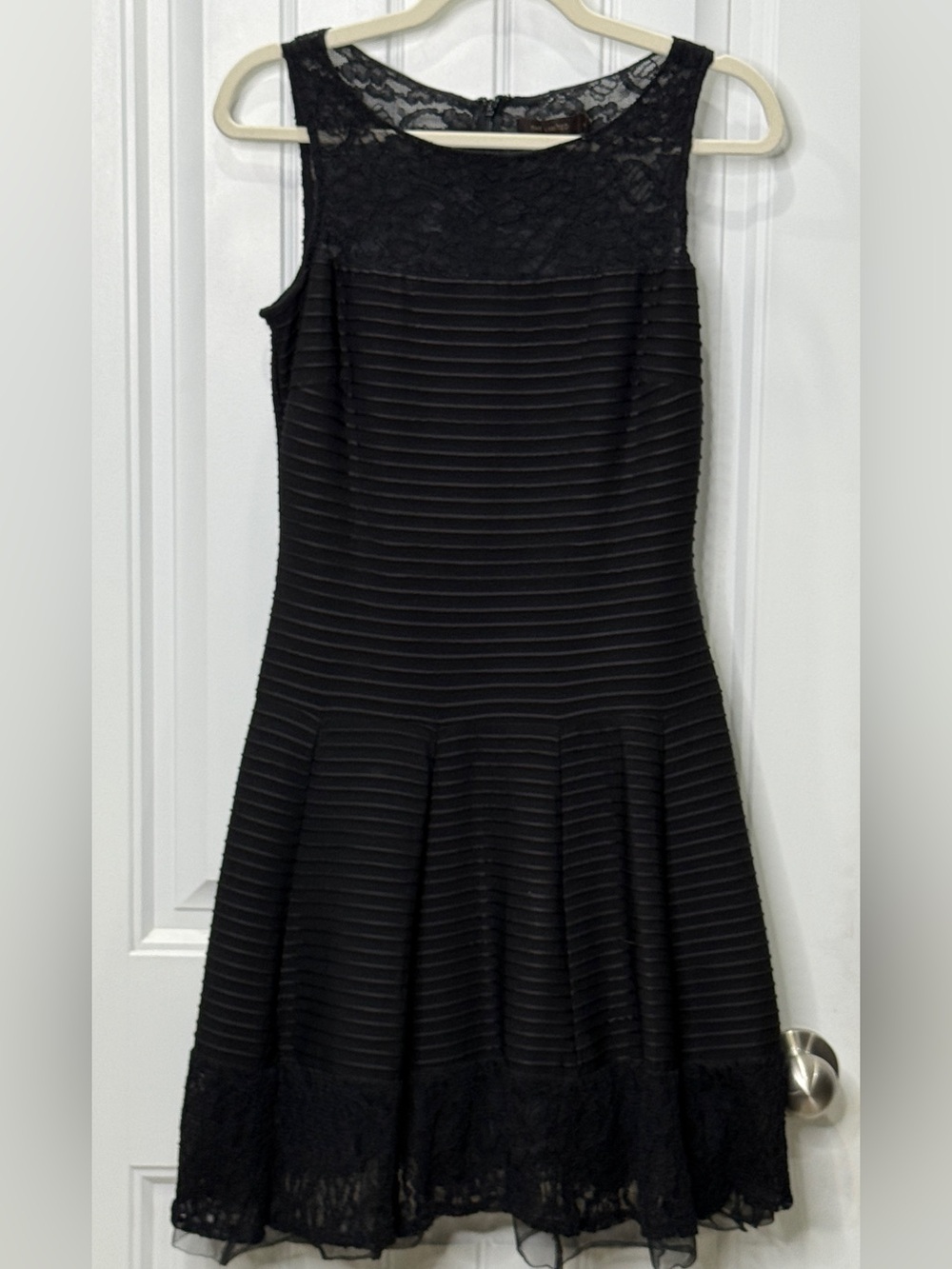 The Limited Women’s Size 4 Black Lace Fit & Flare Cocktail Dress EUC